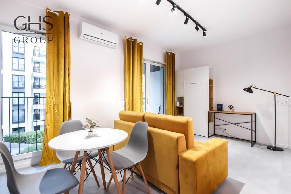 شقة Stylowy Apartament Blisko Dworca Glownego كراكوفيا المظهر الخارجي الصورة